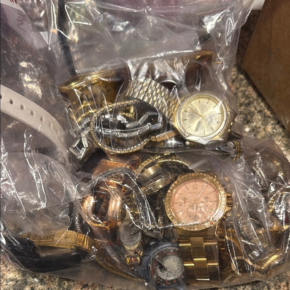 Watches - miscellaneous bag of watches